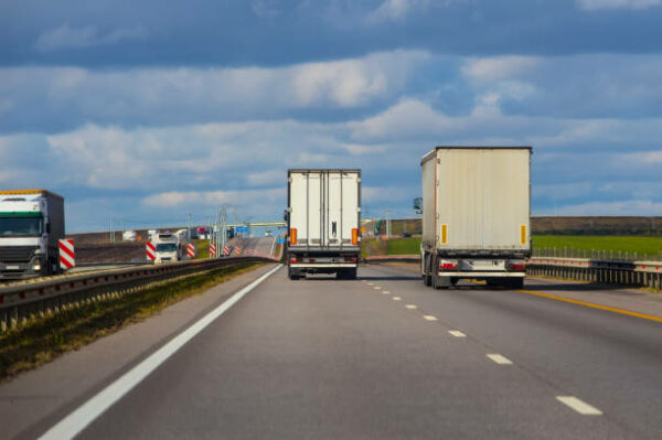 Ciężarówka na autostradzie w Niemczech